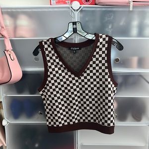 Checkered top
